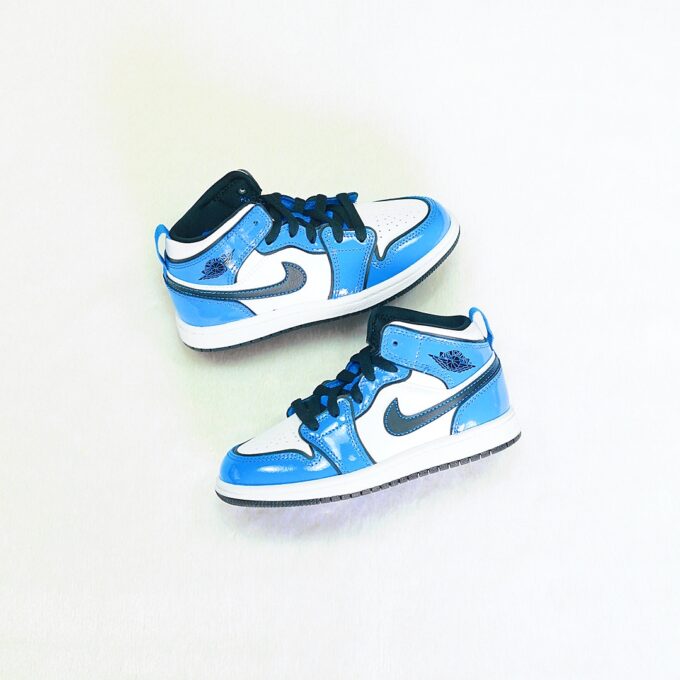 Air Jordan 1 Mid - Signal Blue (TD)