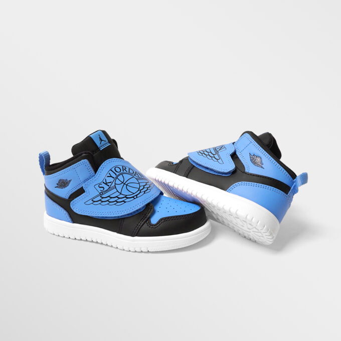 Sky Jordan 1 - Black University Blue (TD)