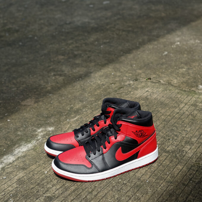 Air Jordan 1 Mid Banned 2020