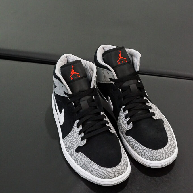 Air Jordan 1 Mid Elephant Print