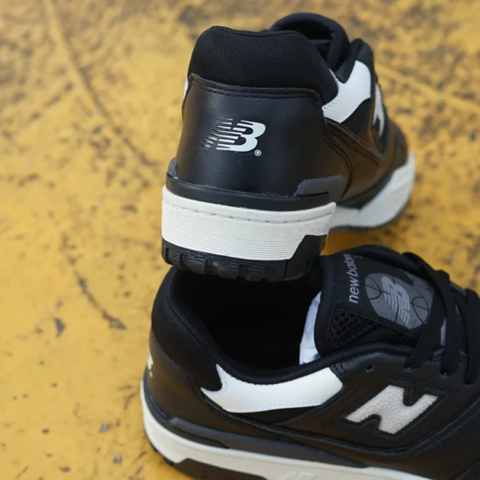 sepatu new balance hitam putih