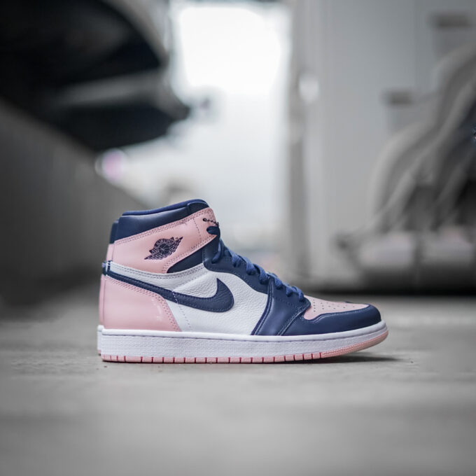 Air Jordan 1 Retro High OG Atmosphere (W)