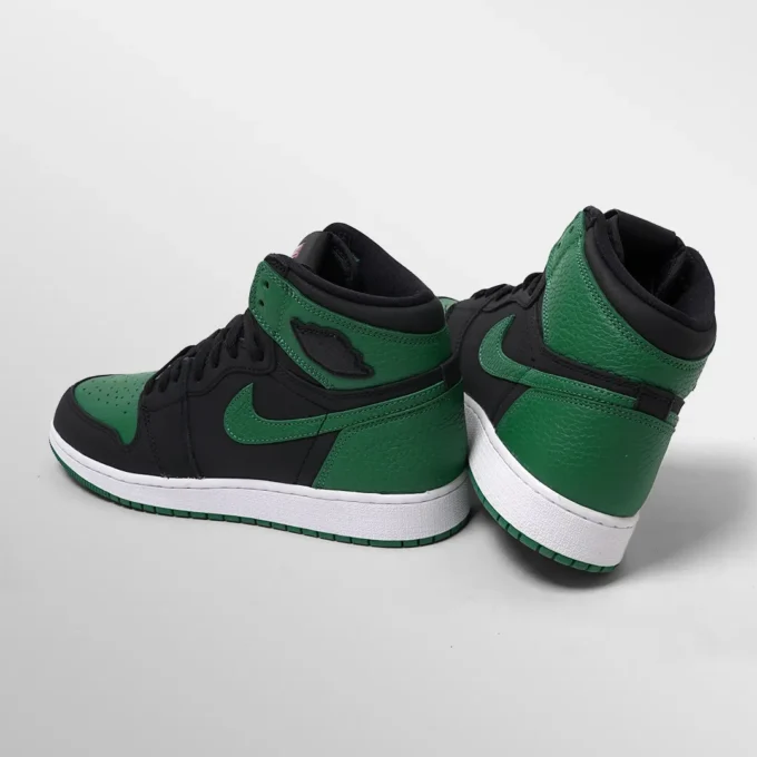 sepatu jordan warna hijau Air Jordan 1 Pine Green Black 2020