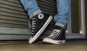5 Jenis Celana yang Cocok Dipadukan dengan Sepatu Converse