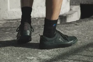 sepatu converse one star