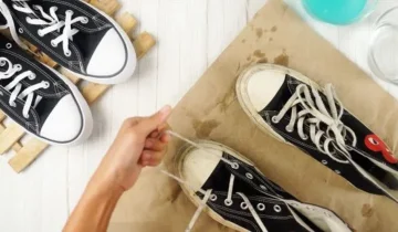 Cara Memperbaiki Sepatu Converse yang Sobek