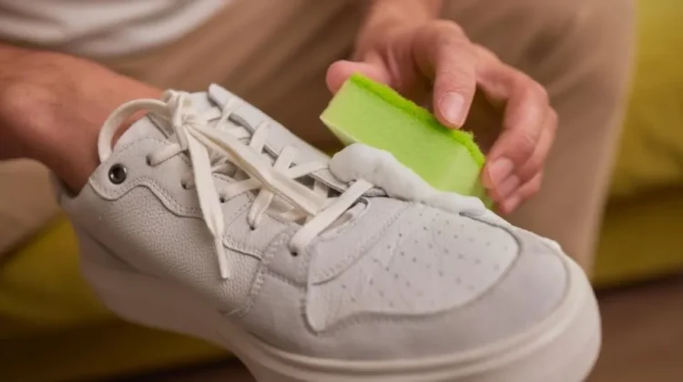 Cara Efektif Cuci Sepatu Putih Ventela Agar Kembali Bersih