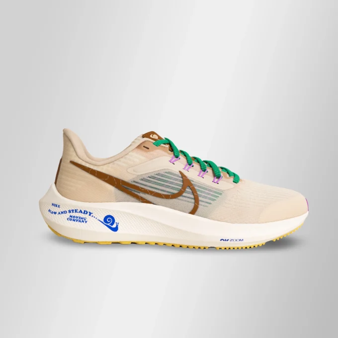 sepatu nike pegasus tampak detail samping