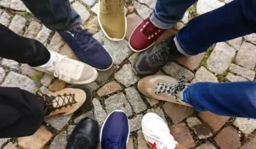 7 Tips Memilih Sneakers Lokal Berkualitas