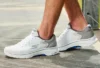 sepatu skechers putih
