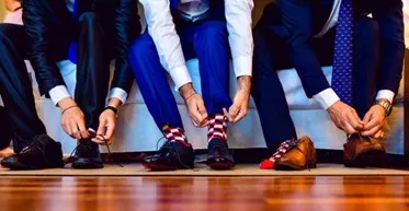 Cara Pasang Tali Sepatu dengan Mudah