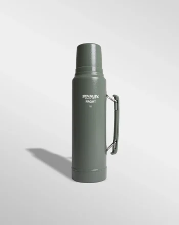 Tampak Depan Stanley x FRGMT Classic Vacuum 1.0L Bottle Hammertone Green